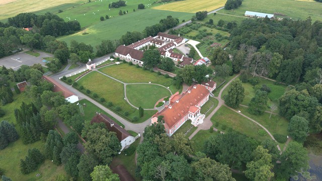 Sagadi mõis pilvepiirilt